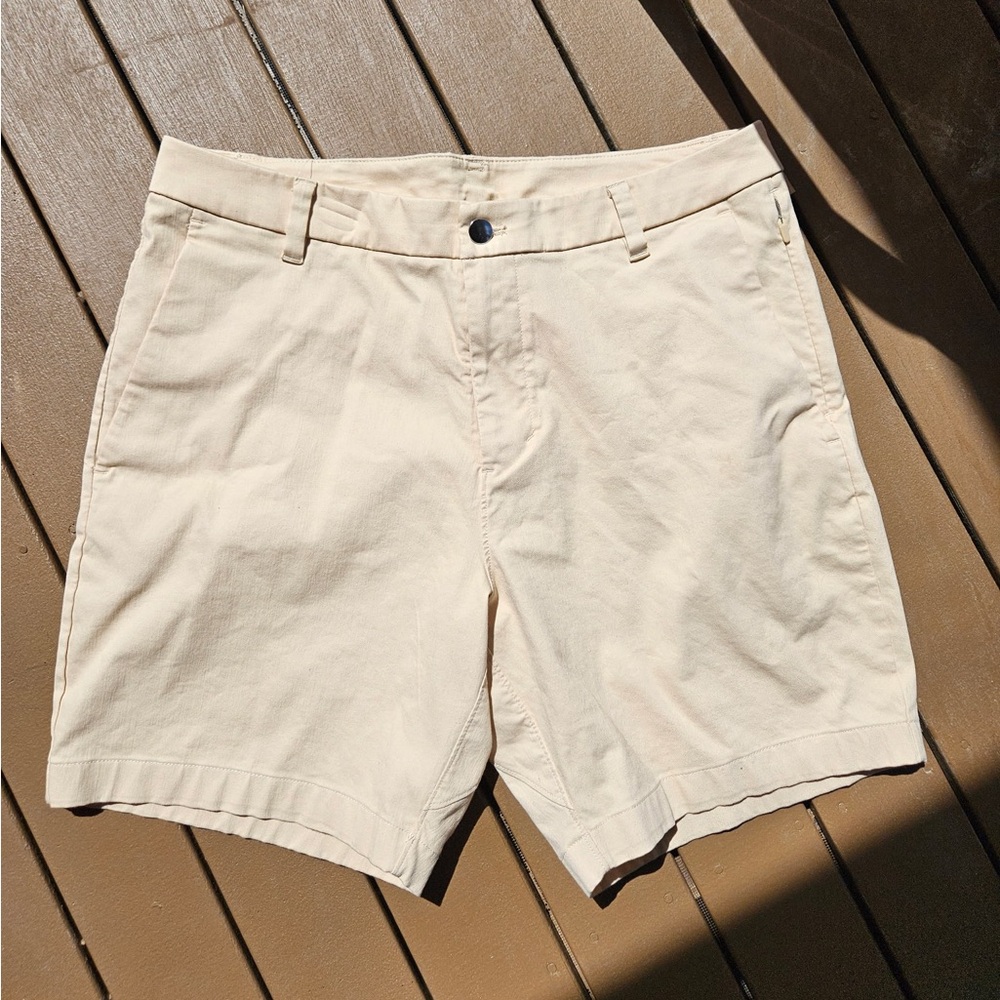 Commission Classic Fit Short
7" *Oxford